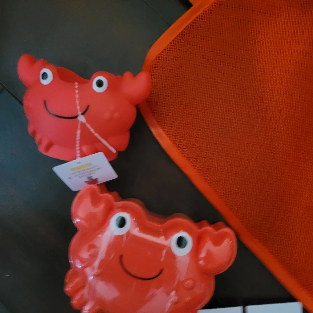 Orange Crab Bath Toy Set